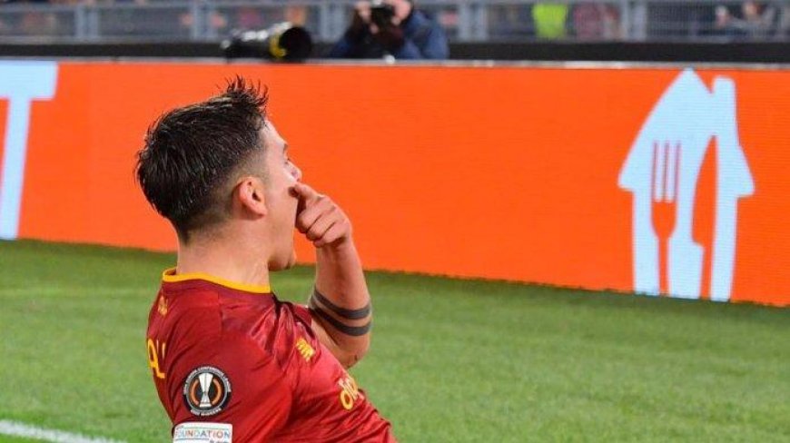 AS Roma 2-0 RB Salzburg, Jose Mourinho Puji Pemain hingga Staf