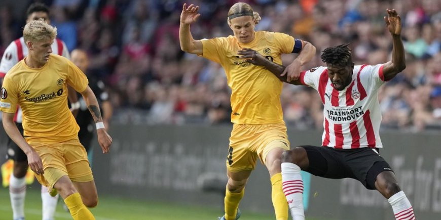 Buka Lapak, PSV Tawarkan Sangare ke Klub-klub Premier League