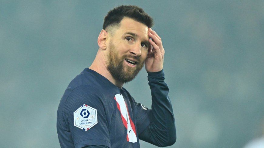 "Di Paris Dihujat, Di Catalan Dicintai" - Lionel Messi Didesak Buat Tinggalkan Paris Saint-Germain & Pulang Ke Barcelona