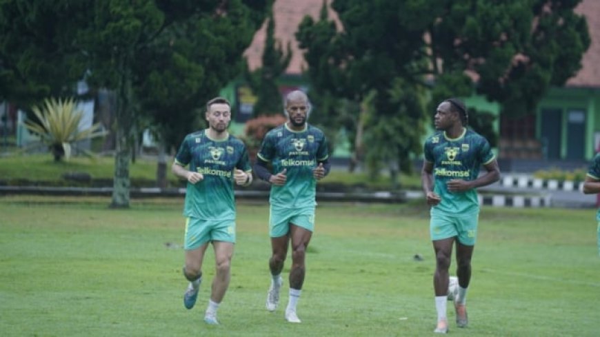 Persib Bandung Jalani Uji Coba Jelang Liga 1, Calon Lawan Masih Misteri