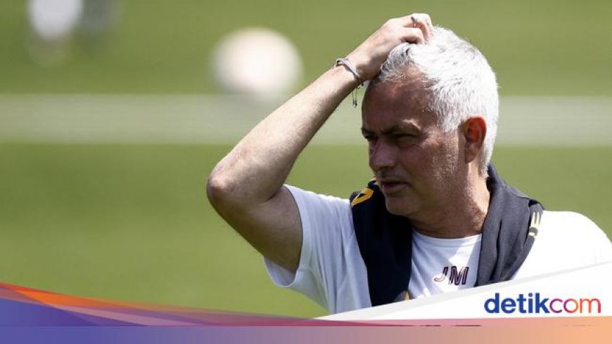 Soal Masa Depan di Roma, Mourinho: Tak Perlu Dipikirkan!