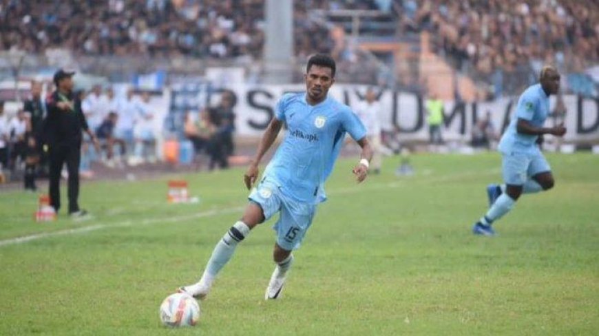Bek Persela Lamongan Ngamuk ke Official Malut United FC di Pertandingan Babak 12 Besar Liga 2