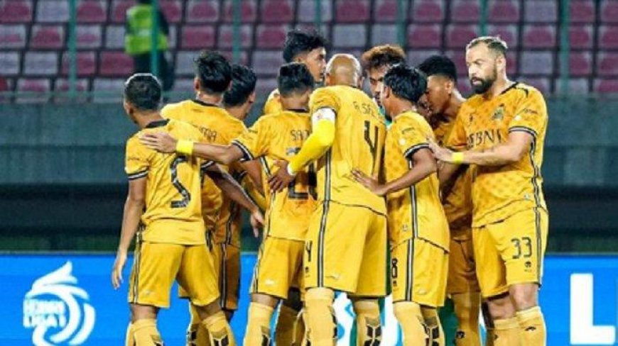 Rumor Bursa Transfer Liga 2024: Persebaya Surabaya Potensi 'Lucuti' Pemain Top Bhayangkara FC? - Tribun-bali.com
