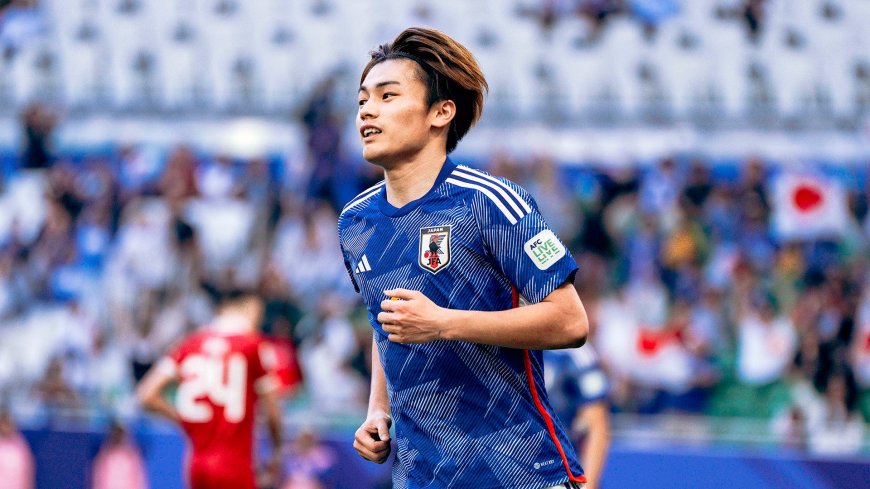 Ketika Indonesia Beri 'Karpet Merah' Bintang Jepang Ayase Ueda Jadi Pemain Pertama Eredivisie Cetak Rekor Cemerlang Ini