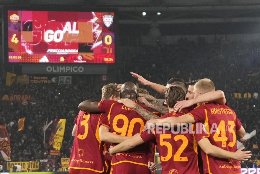 AS Roma Pesta Gol ke Gawang Cagliari