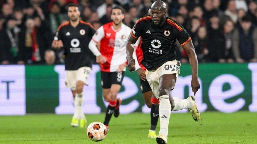 Panaskan Duel AS Roma vs Feyenoord di UEL, Arne Slot Tuding I Lupi Buang-buang Waktu di Leg Pertama