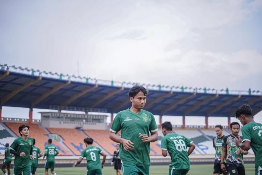 Live Streaming Persib Bandung vs Persebaya Surabaya, Bojan Hodak: Pertandingan Ini Layaknya Derbi